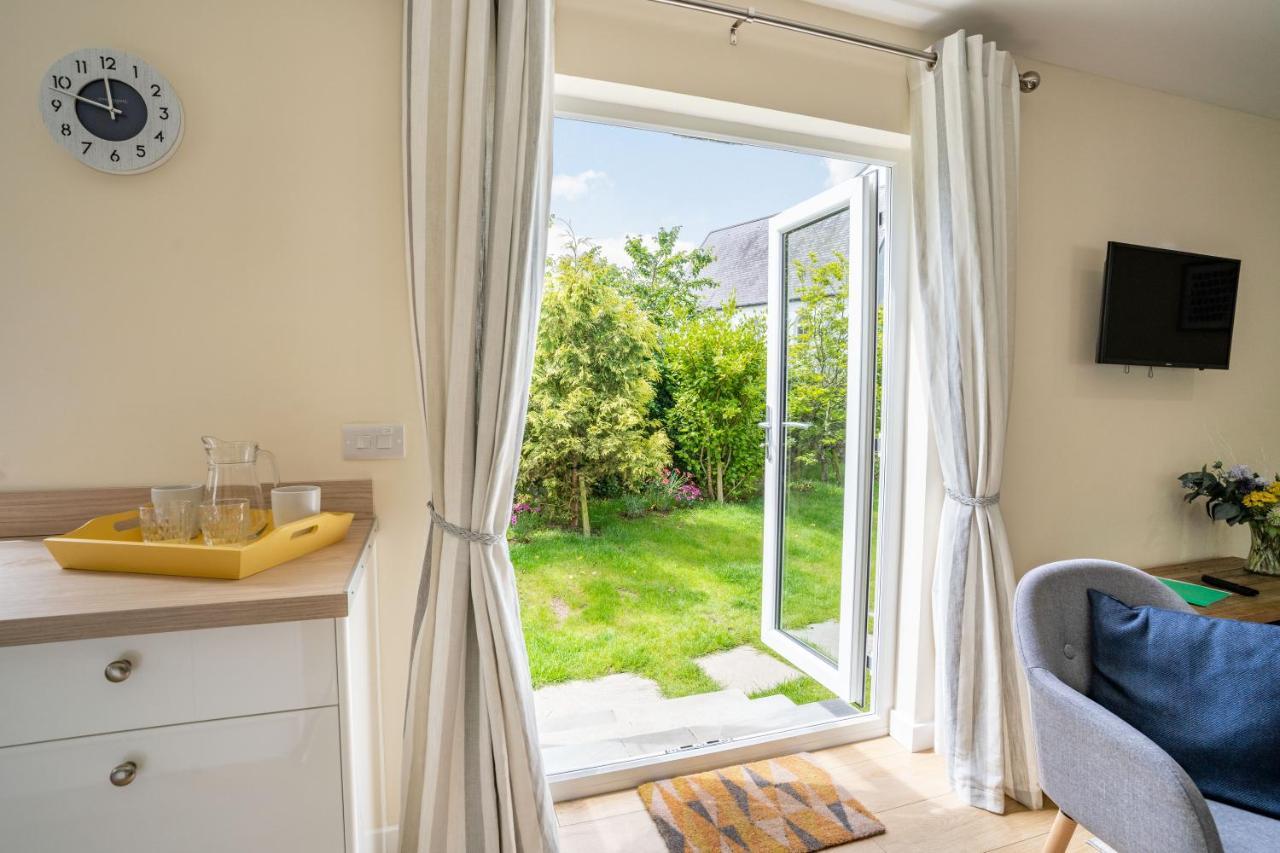 Ramsey Lodge Bier Wood Lodges Тенби Екстериор снимка